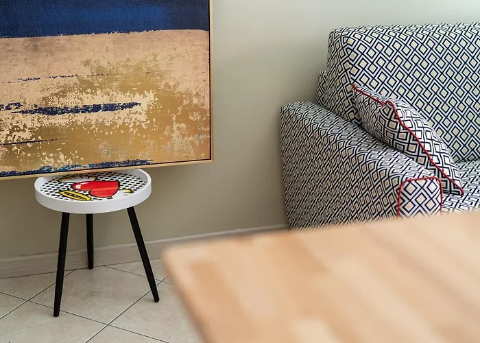 Appartement Maison Valverde 65 *