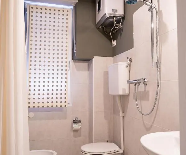 Maison Valverde 65 Appartement *